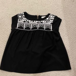 Black and white top woman’s size Small